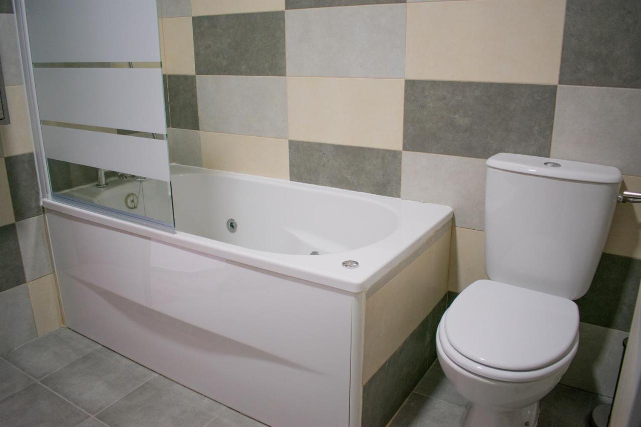 Apartamentos Cerezo La Codosera Екстериор снимка
