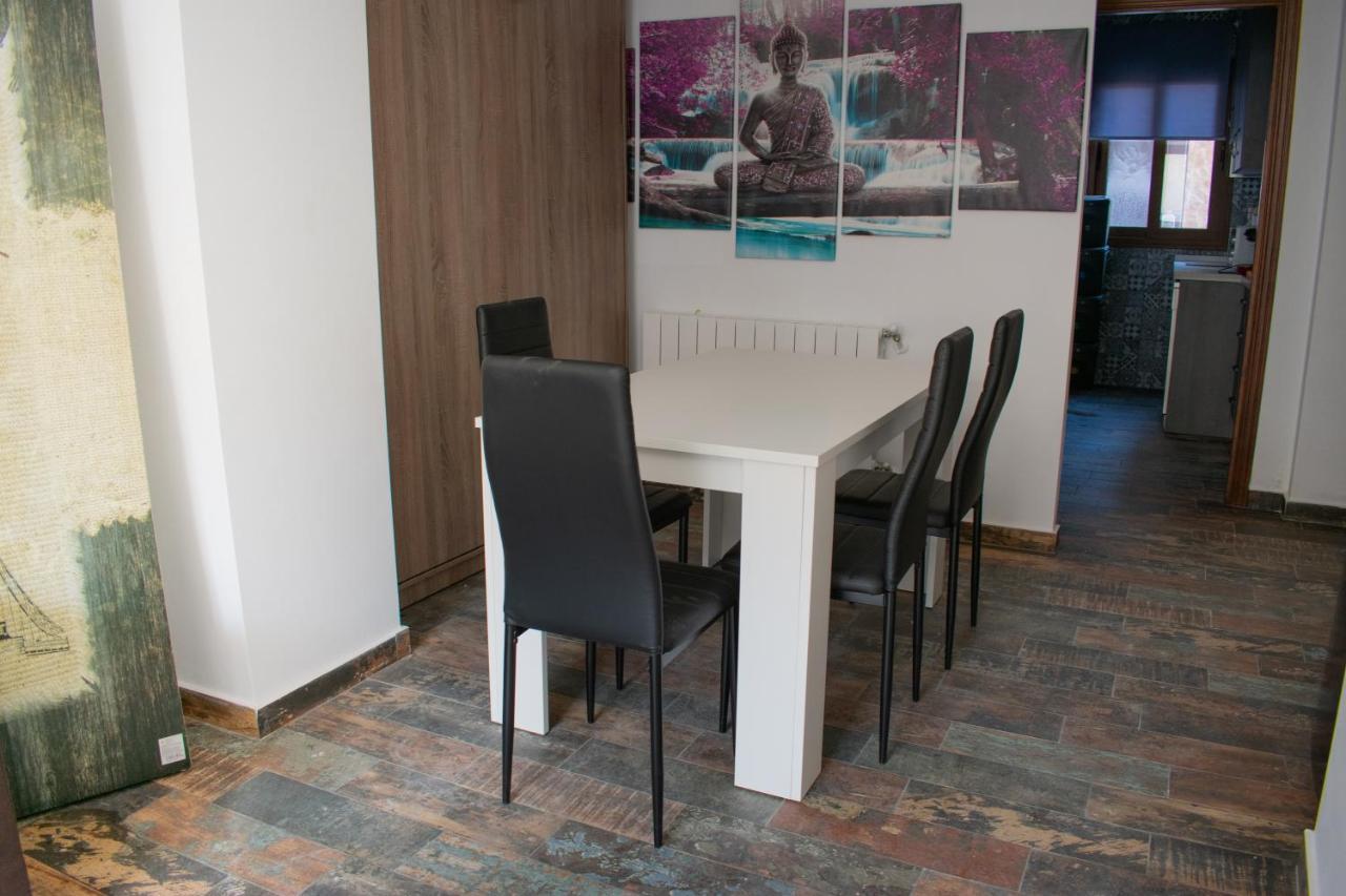 Apartamentos Cerezo La Codosera Екстериор снимка