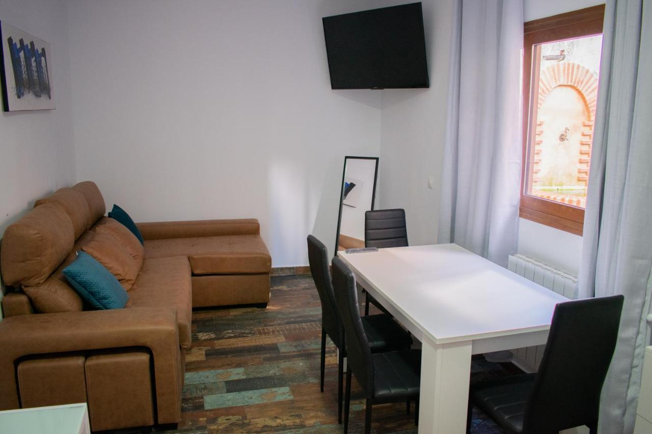 Apartamentos Cerezo La Codosera Екстериор снимка